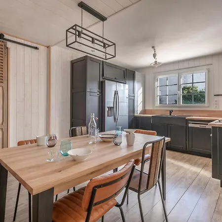 Sejour Pour 11 - Jardin - Feriehus *